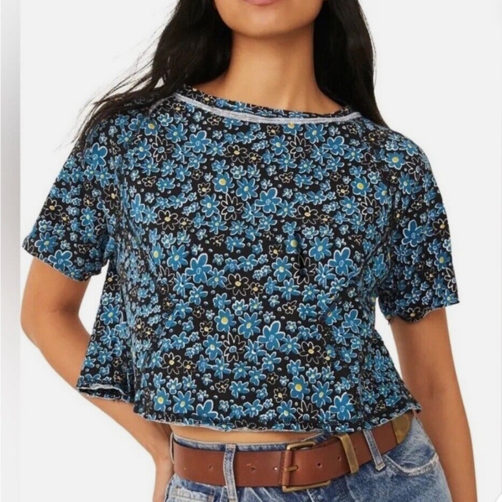 Siva Sammie Printed Tee in Dark Combo Size Small NWOT